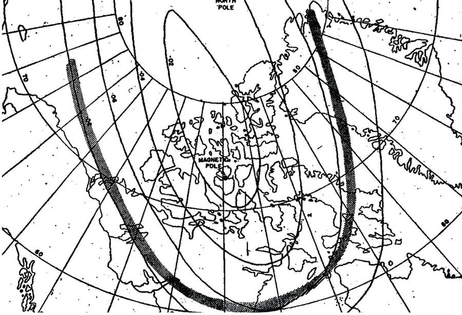 Figure 12 — The 6 µT zone around the North Magnetic Pole (Arctic polar projection, ~1950) — compass unreliable within this region